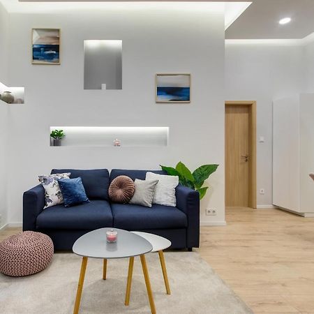 Central Studio At Oktogon Budapest Luaran gambar